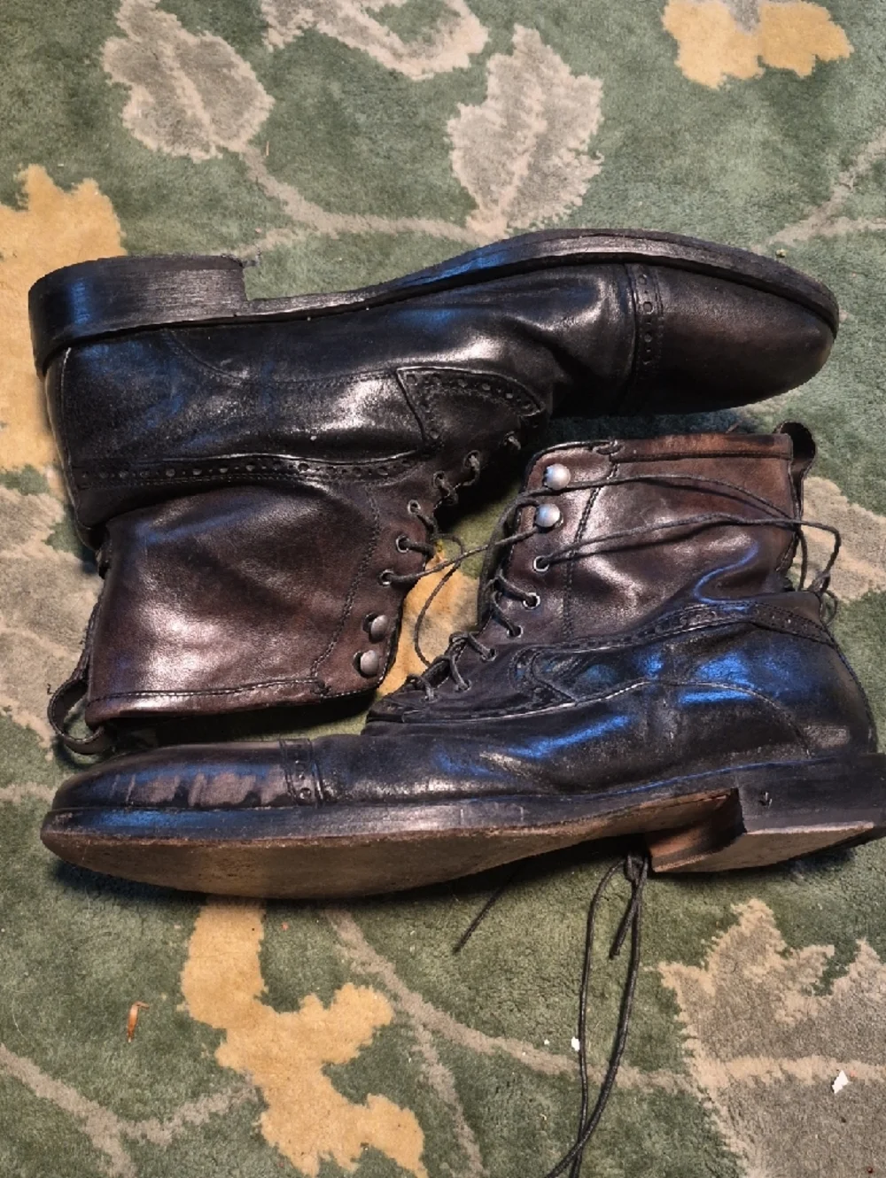 Men's Black Leather Lace-Up Cap-Toe Boots